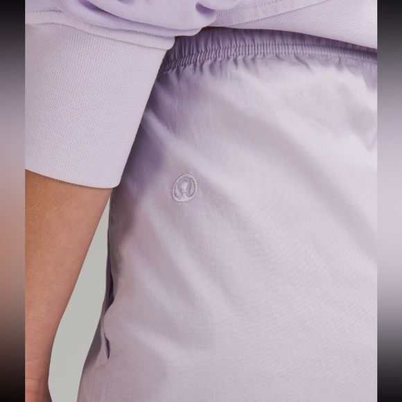 Cotton-Blend Poplin High-Rise Short 4” - Picture 5 of 10